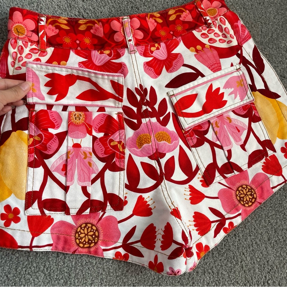 Farm Rio Romantic Orchard Floral Red Women's Shorts - Picture 5 of 8